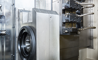 特别结构的中置主轴 特别结构的中置主轴