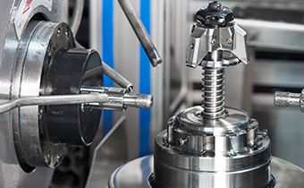 伺服驱动工件轴