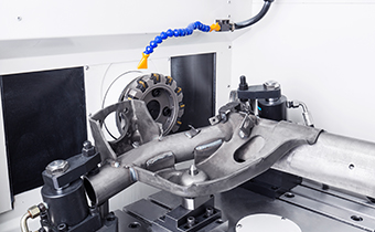 汽车扭梁端面铣床 X8220125