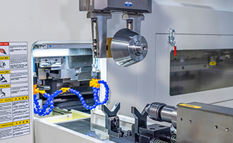 卧式搓齿机+桁架式机器人