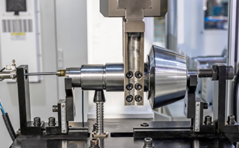 卧式搓齿机+桁架式机器人